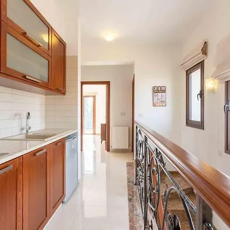 Kalizoni Villa